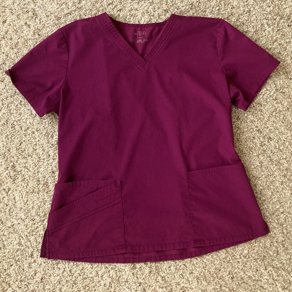 Cherokee Luxe scrub top
